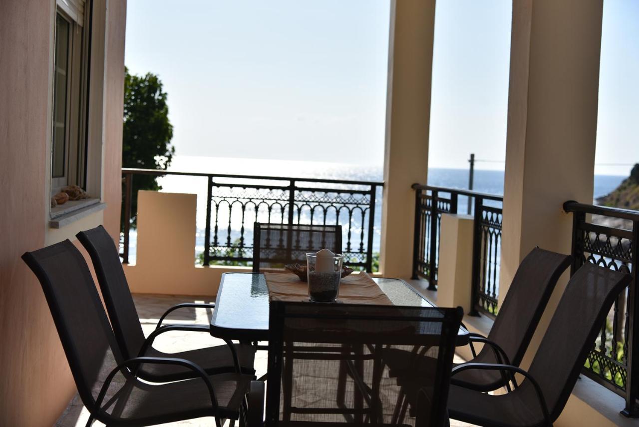 Irene'S Beach Front House Vromopousi Ngoại thất bức ảnh