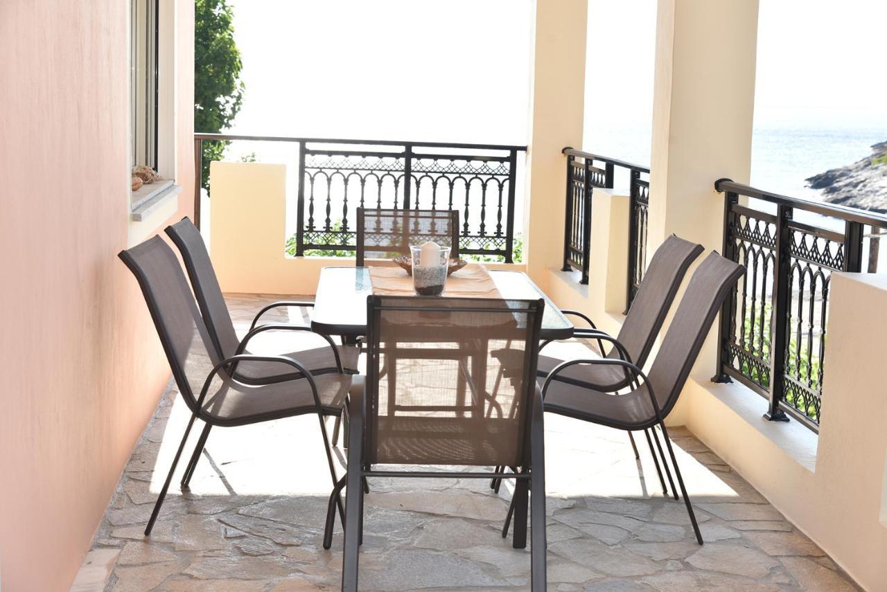 Irene'S Beach Front House Vromopousi Ngoại thất bức ảnh