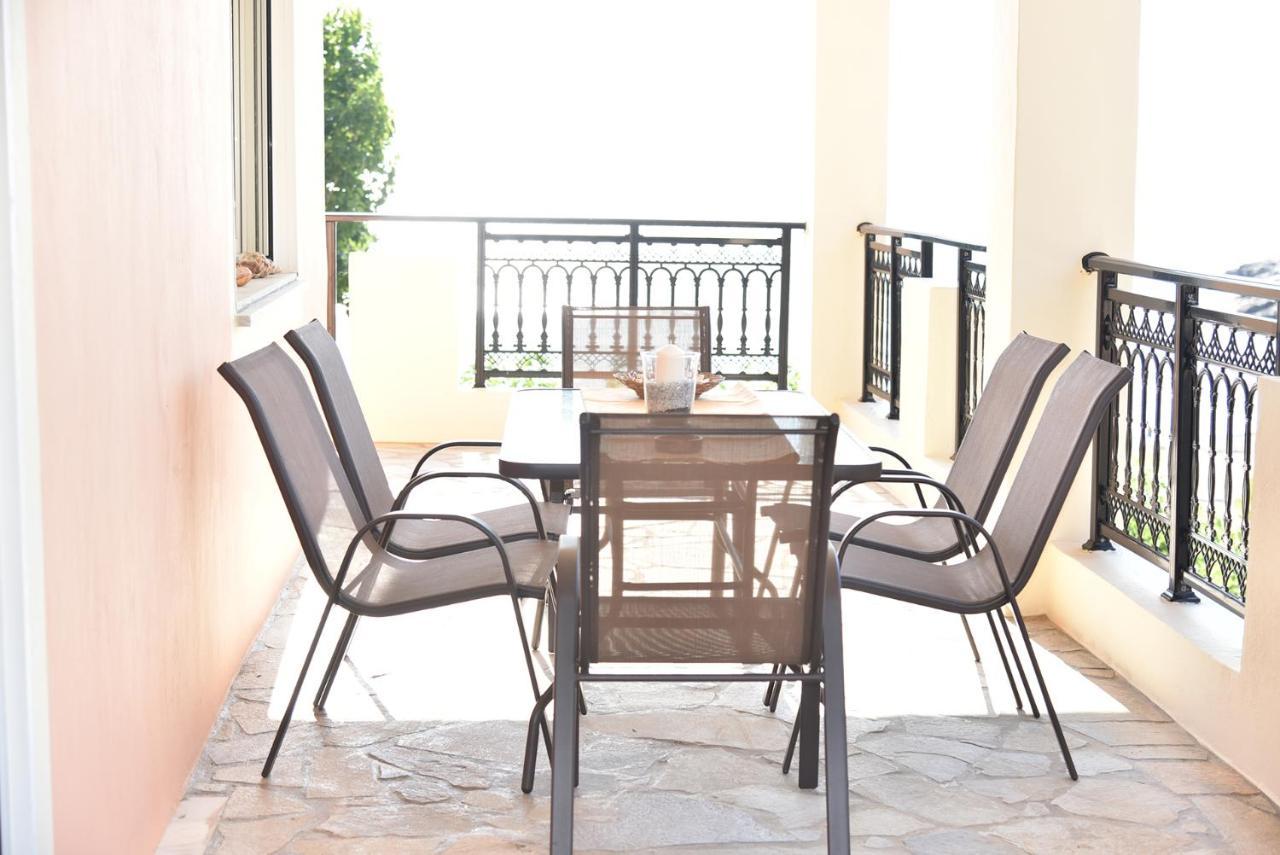 Irene'S Beach Front House Vromopousi Ngoại thất bức ảnh