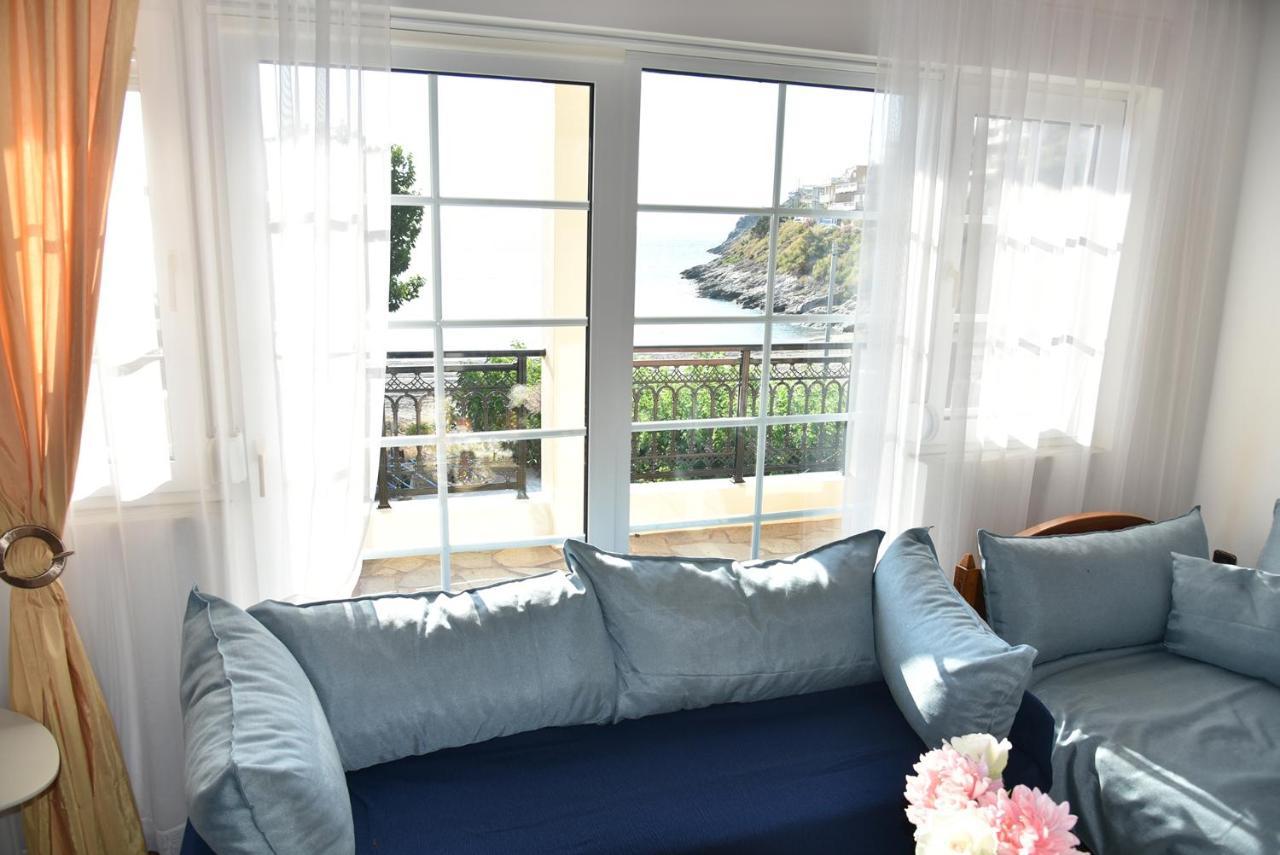 Irene'S Beach Front House Vromopousi Ngoại thất bức ảnh