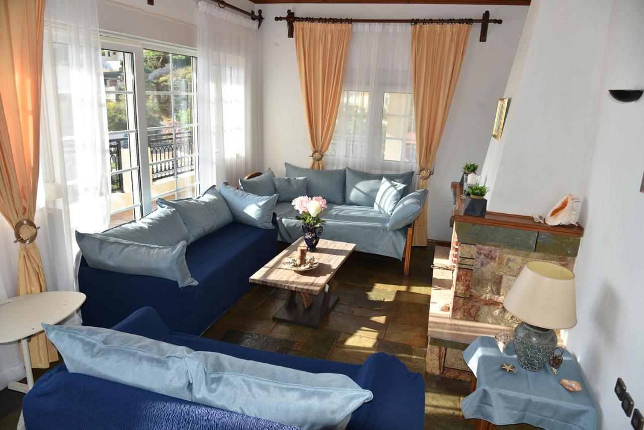 Irene'S Beach Front House Vromopousi Ngoại thất bức ảnh
