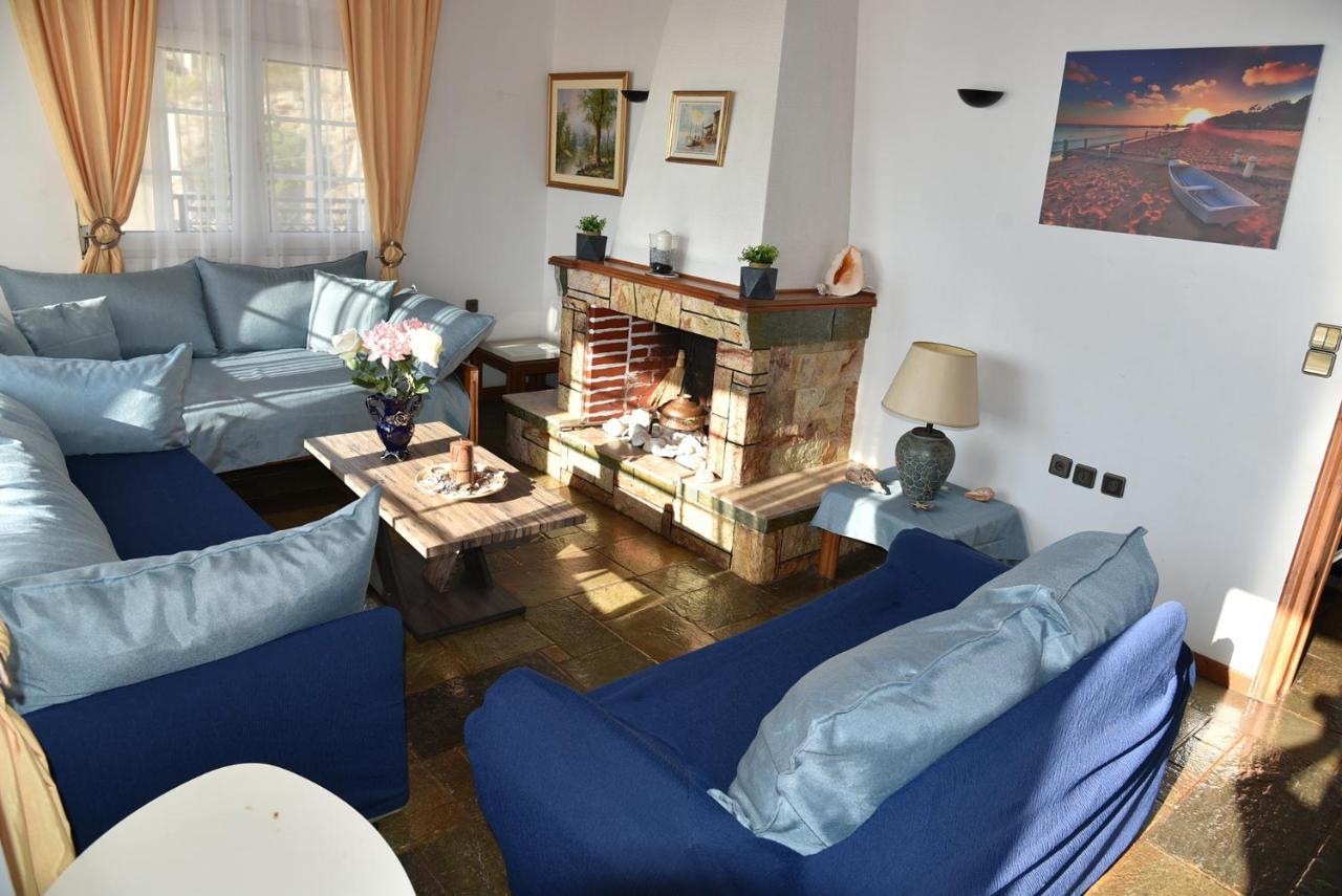 Irene'S Beach Front House Vromopousi Ngoại thất bức ảnh